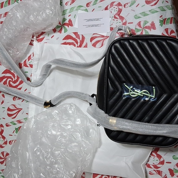 Yves Saint Laurent Black Quilted Purse!!!! Bag - Picture 5 of 7